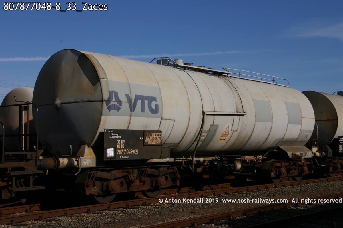 807877048-8_33_Zaces.jpg